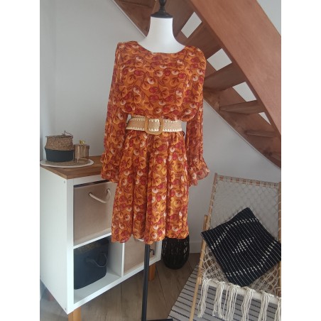 Robe orange fleurie